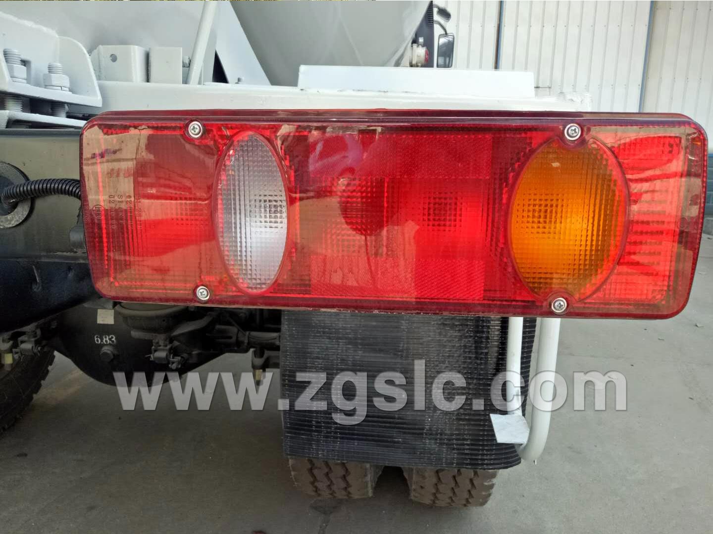 東風(fēng)Z16混凝土攪拌運(yùn)輸車（國(guó)五）