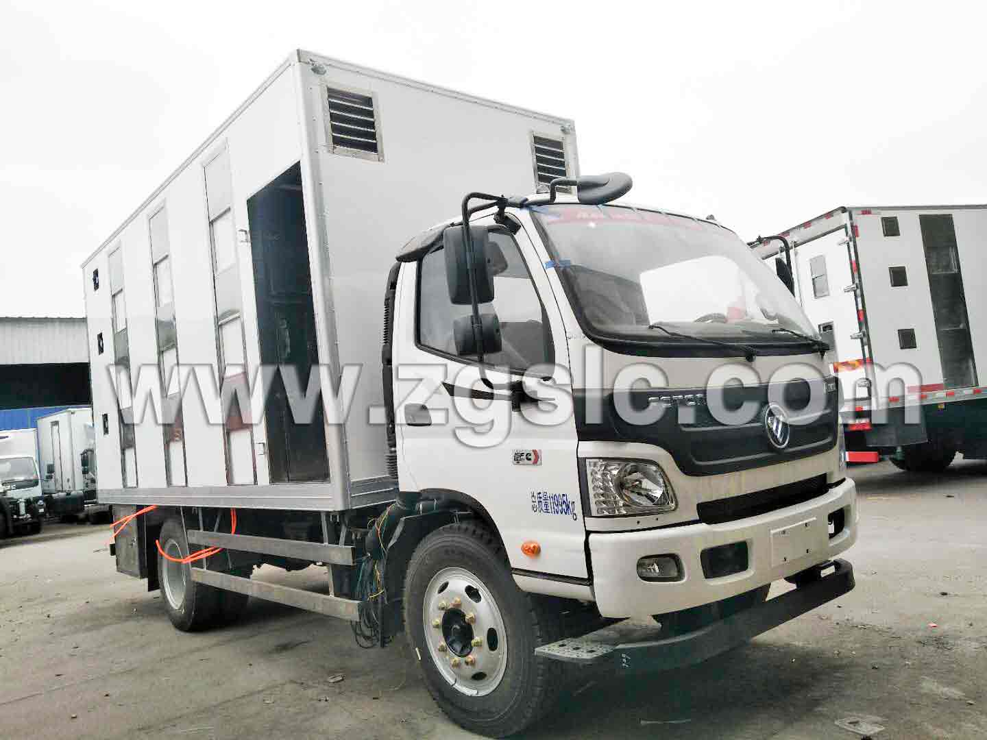 福田歐馬可養(yǎng)蜂車(chē)