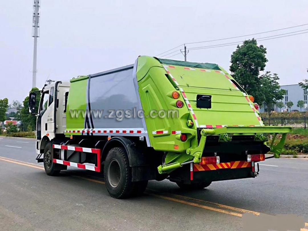 解放壓縮垃圾車跟東風(fēng)壓縮垃圾車，哪個好